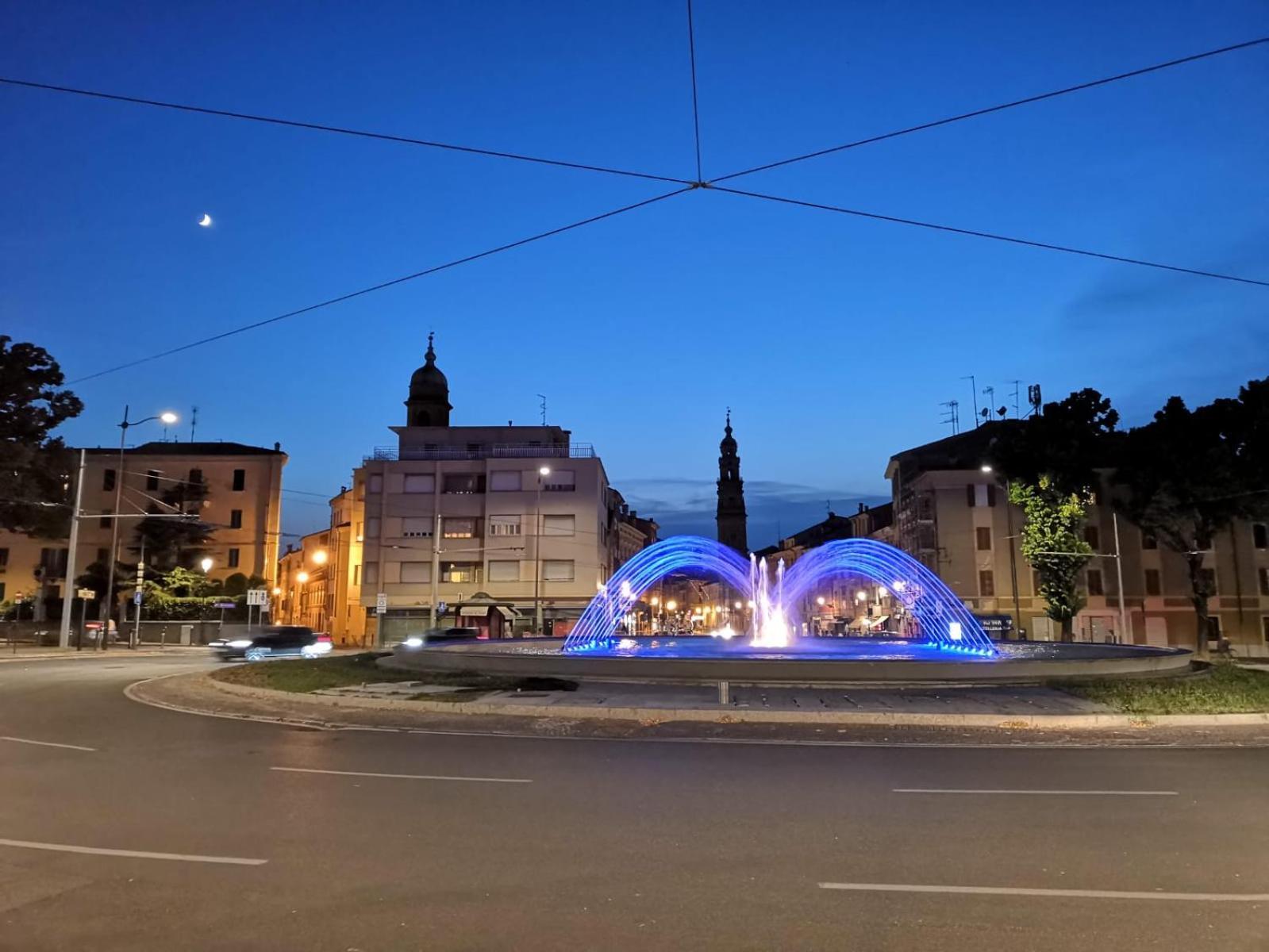 Appartamento Fontana パルマ エクステリア 写真